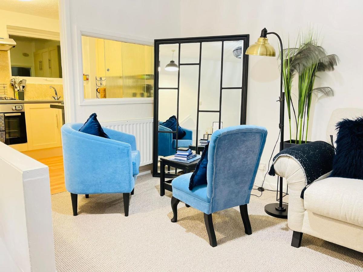 Lovely 1 Bed Home Near Hospital, With Parking & Garden Work Contractor Leisure, Sapphire 캠브리지 외부 사진